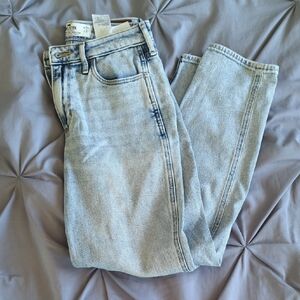 Hollister Mom Jeans